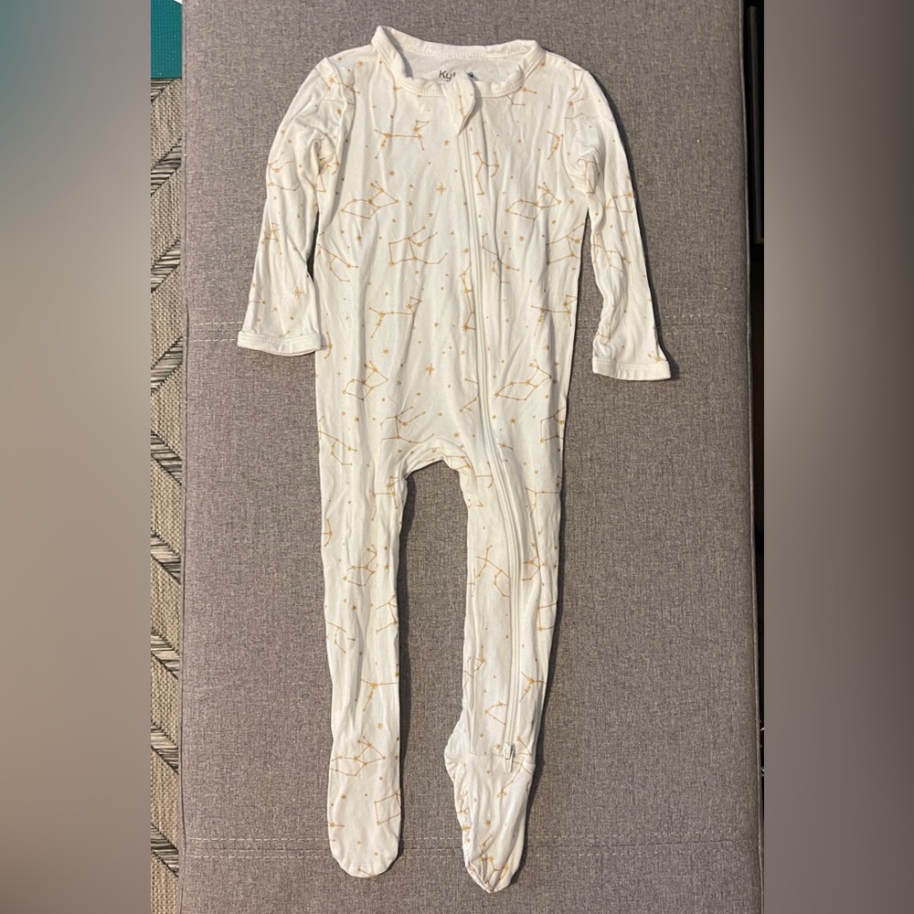 Kyte Baby Zippered Footie Pajamas (Like New) - Constellations